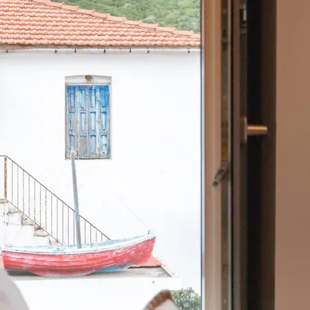 Selana και Ielios Trikerisuites Tríkeri